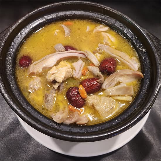 Pig Stomach w/Free-rang Chicken Clay Pot 滋补猪肚鸡
